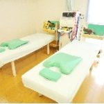すみれ整骨接骨院　施術台